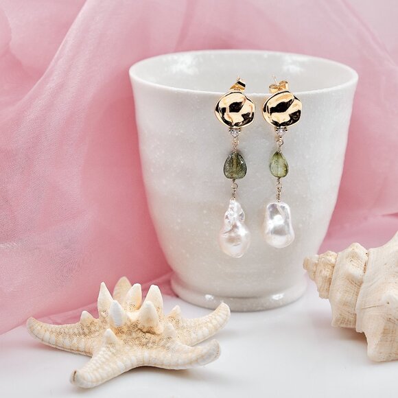 Baroque Pearl & Green Tourmaline Earrings, 14K Gold Filled CZ Hammered Studs - Picture 7 of 9